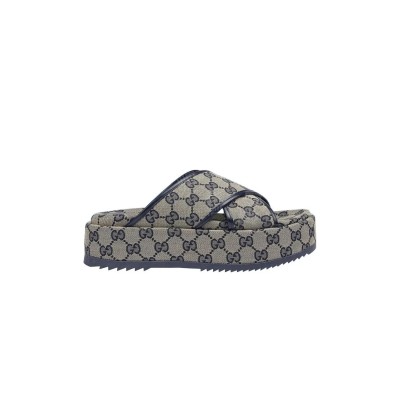 GUCCI WOMEN'S GG PLATFORM SANDAL 692842